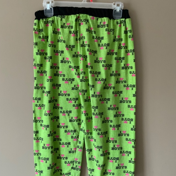 Ladies  pj's  (new with tags) - Picture 2 of 3